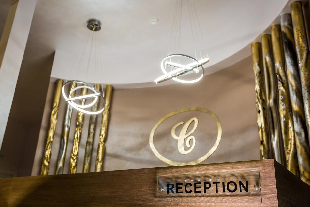 Hotel Crystal Light Ni Eksteriør billede