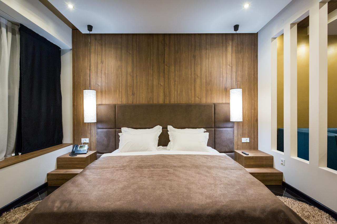 Hotel Crystal Light Ni Eksteriør billede