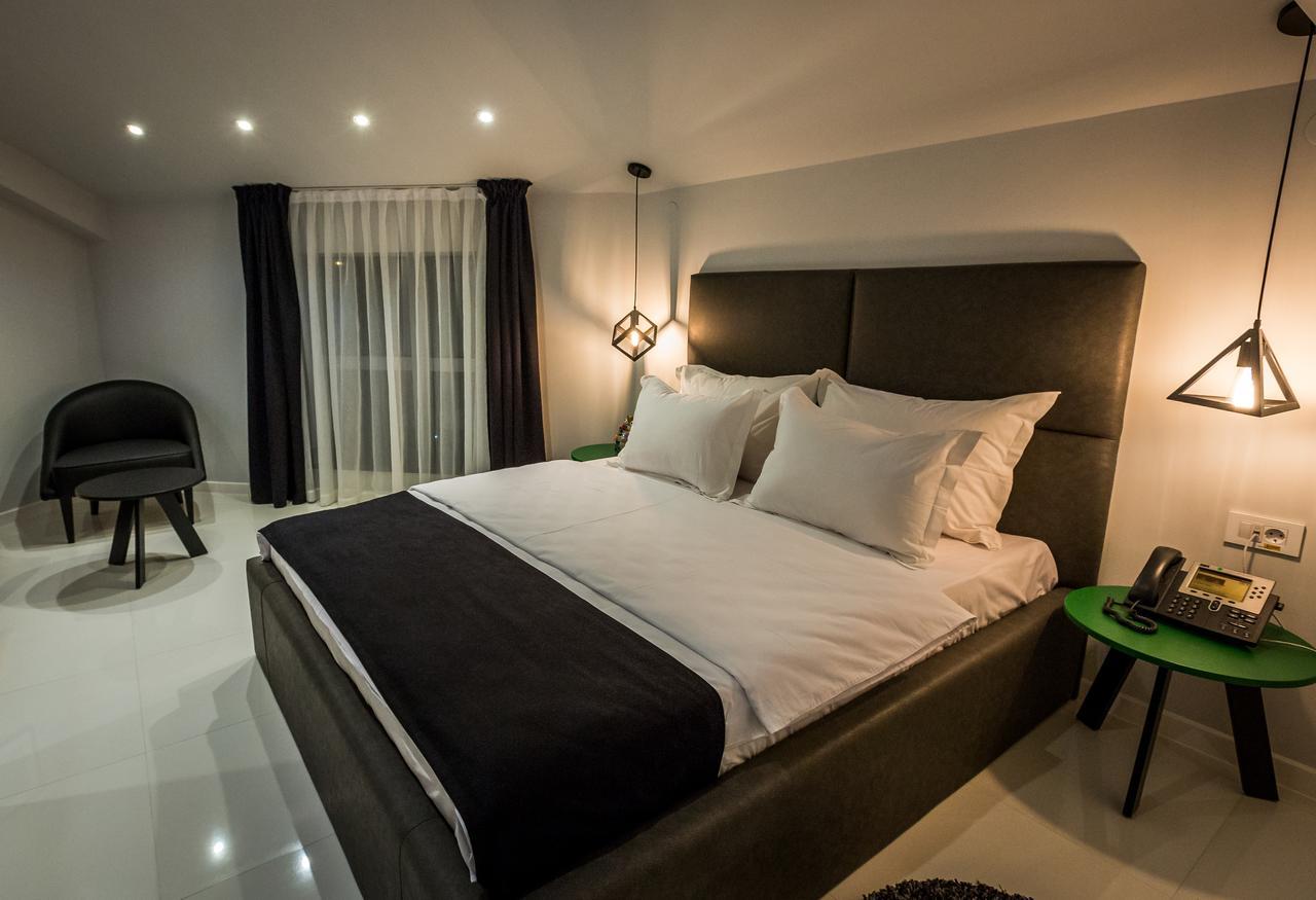 Hotel Crystal Light Ni Eksteriør billede